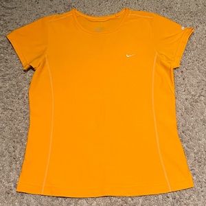 Nike Dri Fit Shirt Junior XL 16, fits W XS/S